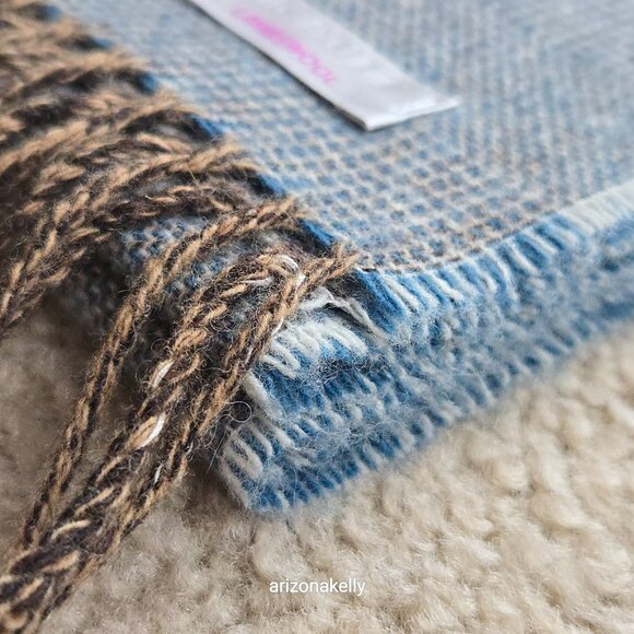 NWOT McNutt Lambswool Scarf Blue Brown - Picture 12 of 13